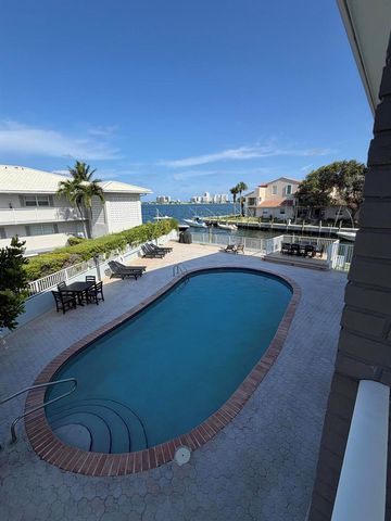 120 Lehane Terrace 206, North Palm Beach, FL 33408