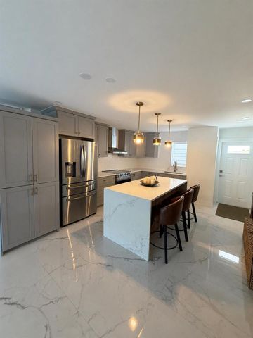 120 Lehane Terrace 206, North Palm Beach, FL 33408