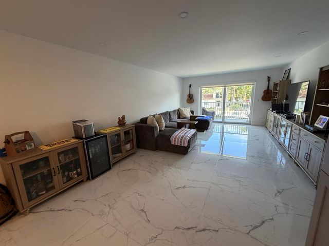 120 Lehane Terrace 206, North Palm Beach, FL 33408