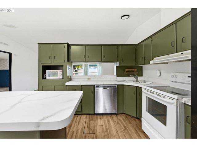 93295 TERRITORIAL Hwy 5, Junction City, OR 97448