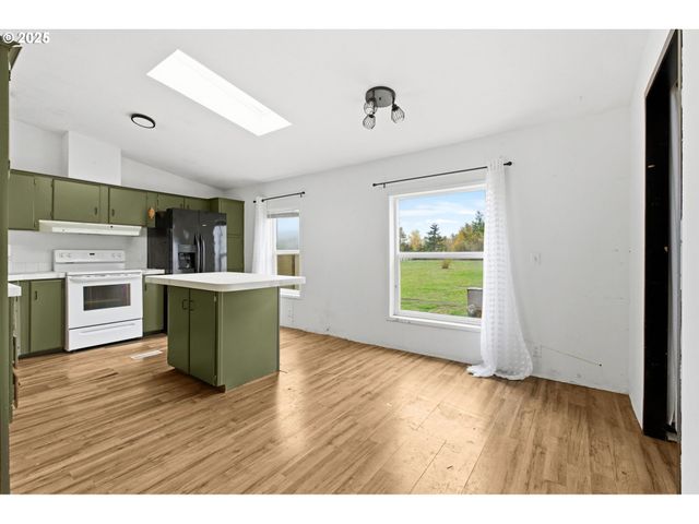 93295 TERRITORIAL Hwy 5, Junction City, OR 97448