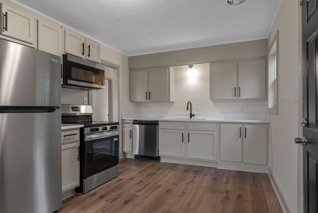 100 Whitener Avenue, Spartanburg, SC 29306