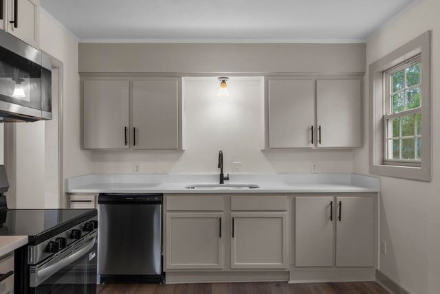 100 Whitener Avenue, Spartanburg, SC 29306