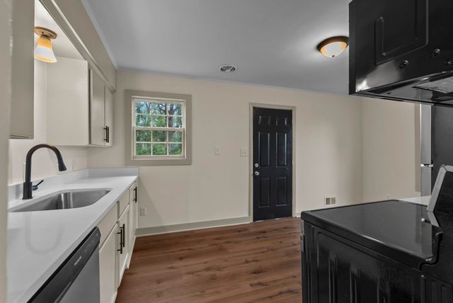 100 Whitener Avenue, Spartanburg, SC 29306