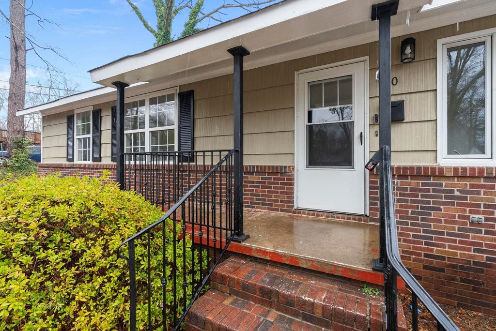 100 Whitener Avenue, Spartanburg, SC 29306