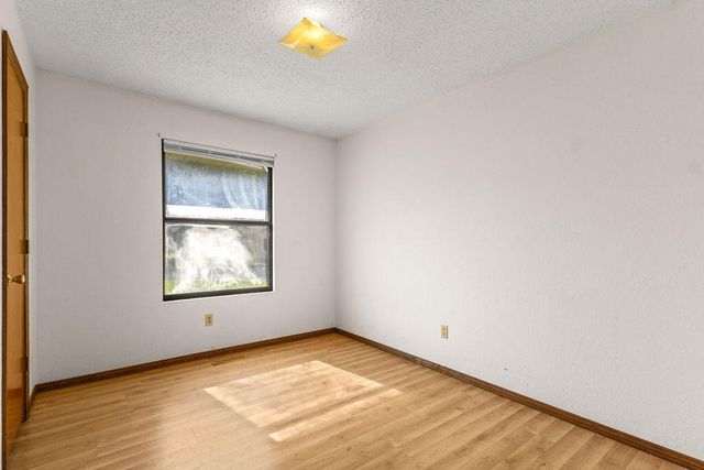1738 N Oak Grove Avenue, Springfield, MO 65803