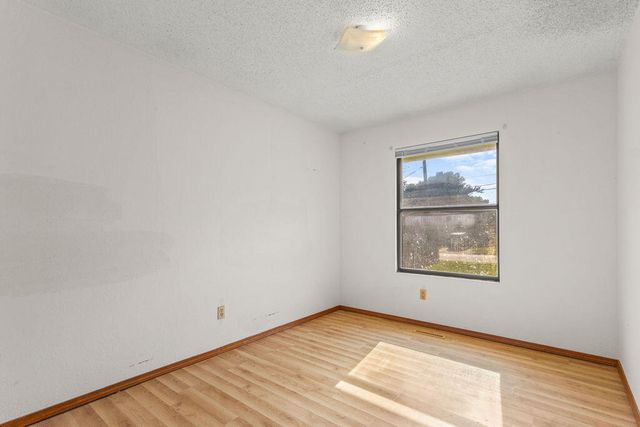 1738 N Oak Grove Avenue, Springfield, MO 65803