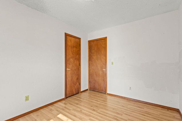 1738 N Oak Grove Avenue, Springfield, MO 65803