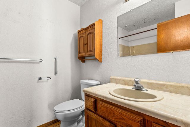 1738 N Oak Grove Avenue, Springfield, MO 65803