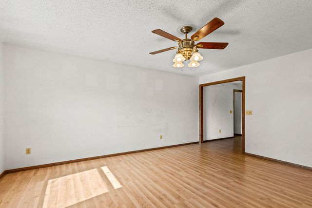 1738 N Oak Grove Avenue, Springfield, MO 65803