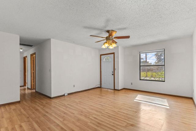 1738 N Oak Grove Avenue, Springfield, MO 65803