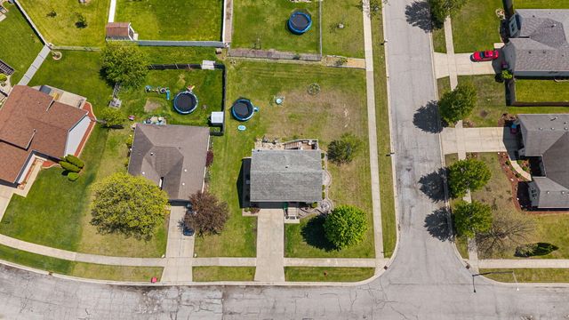 13455 Robin Drive, Cedar Lake, IN 46303