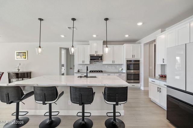 1018 Carico Valley Place, Sparks, NV 89441