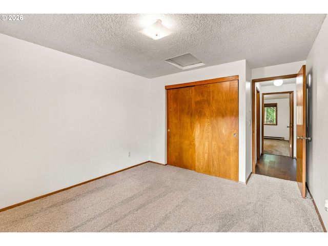 29720 Sw COURTSIDE Dr 52, Wilsonville, OR 97070