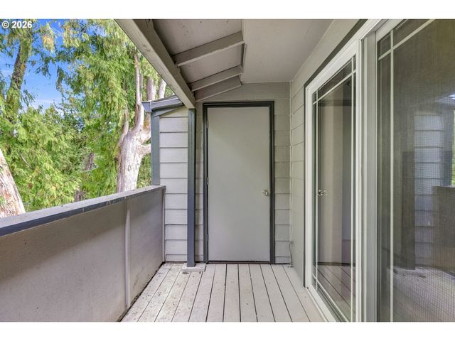 29720 Sw COURTSIDE Dr 52, Wilsonville, OR 97070
