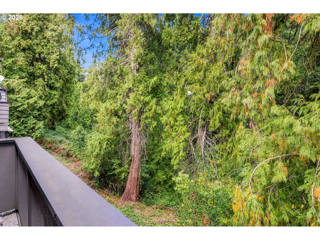29720 Sw COURTSIDE Dr 52, Wilsonville, OR 97070