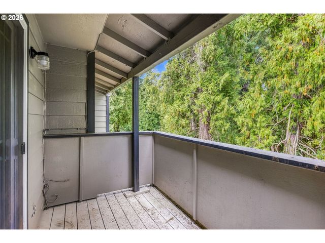 29720 Sw COURTSIDE Dr 52, Wilsonville, OR 97070