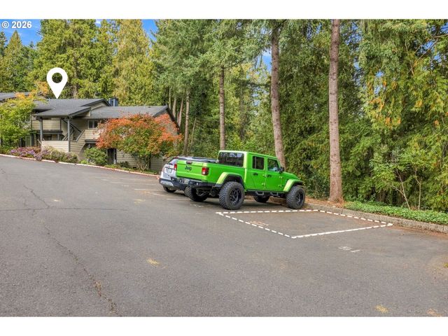 29720 Sw COURTSIDE Dr 52, Wilsonville, OR 97070