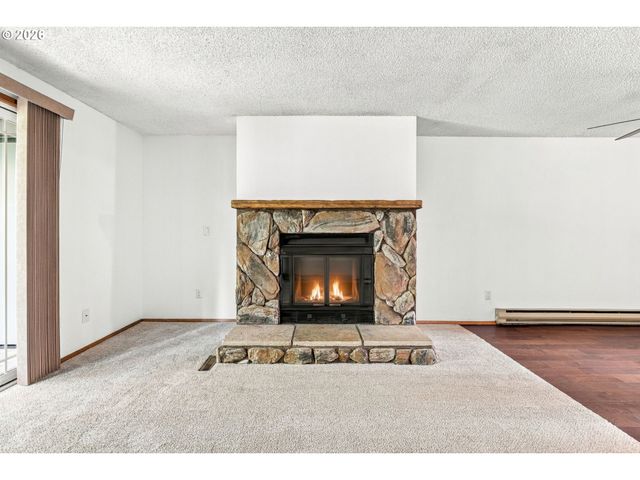 29720 Sw COURTSIDE Dr 52, Wilsonville, OR 97070