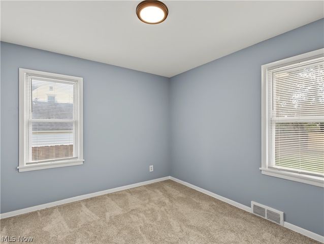 1064 Ray Street, Akron, OH 44306