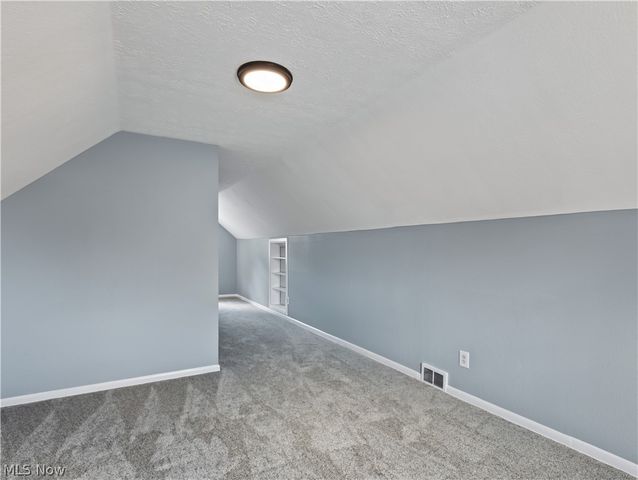 1064 Ray Street, Akron, OH 44306