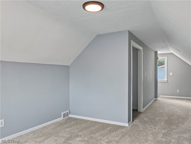 1064 Ray Street, Akron, OH 44306