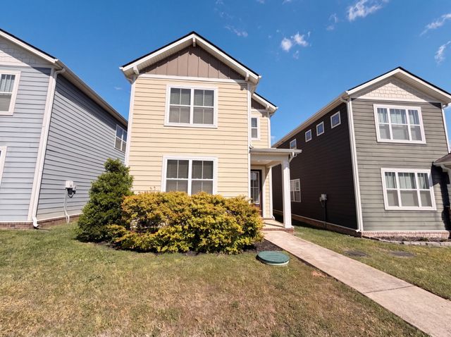415 Prestige Ct, Pleasant View, TN 37146
