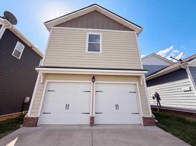 415 Prestige Ct, Pleasant View, TN 37146