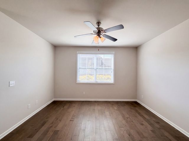 415 Prestige Ct, Pleasant View, TN 37146