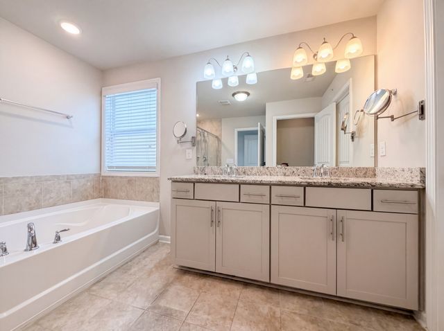 415 Prestige Ct, Pleasant View, TN 37146