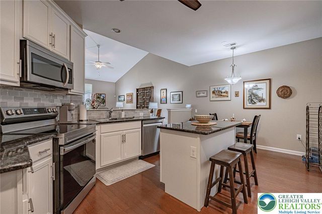 5311 Glory Way, Hanover Twp, PA 18017