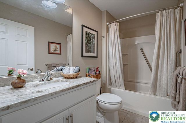 5311 Glory Way, Hanover Twp, PA 18017