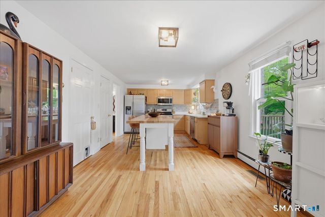 19 Maplewood Drive, East Lyme, CT 06333