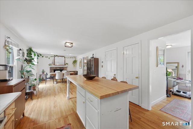 19 Maplewood Drive, East Lyme, CT 06333