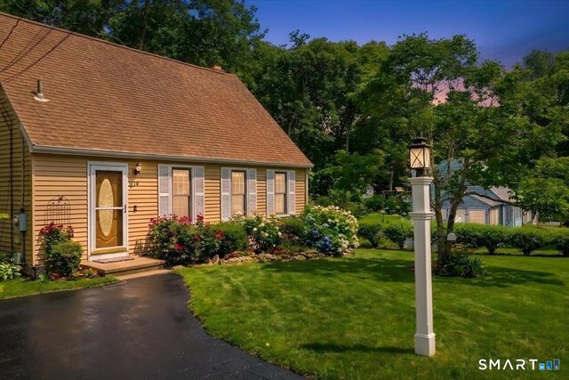 19 Maplewood Drive, East Lyme, CT 06333