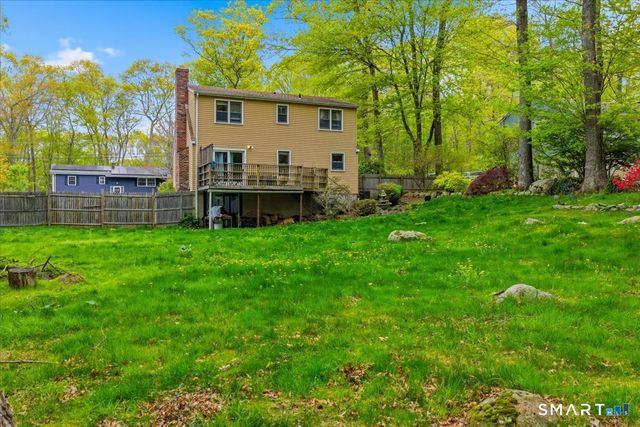 19 Maplewood Drive, East Lyme, CT 06333