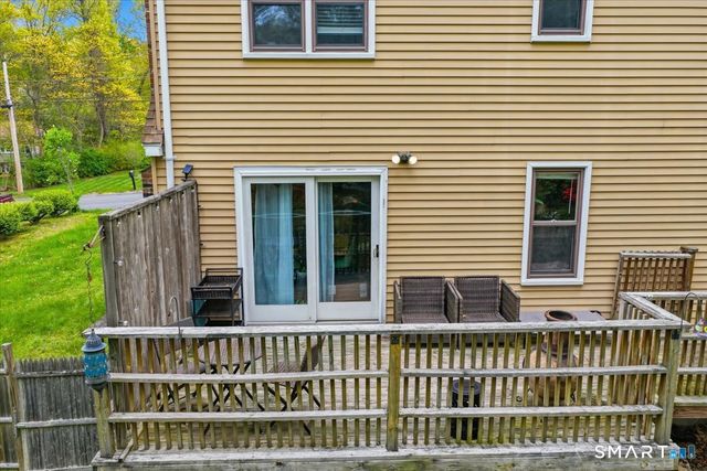 19 Maplewood Drive, East Lyme, CT 06333