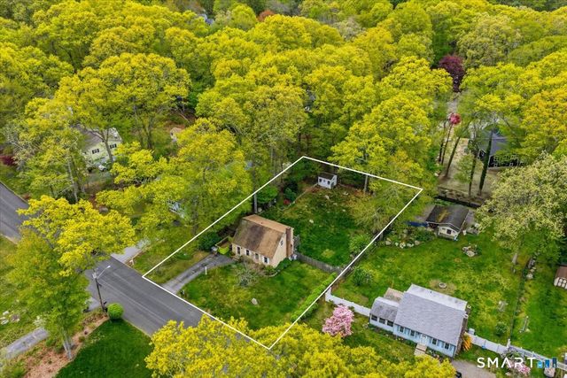 19 Maplewood Drive, East Lyme, CT 06333