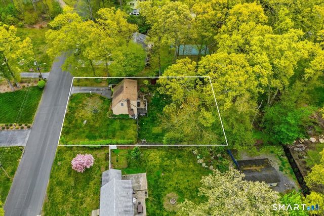 19 Maplewood Drive, East Lyme, CT 06333