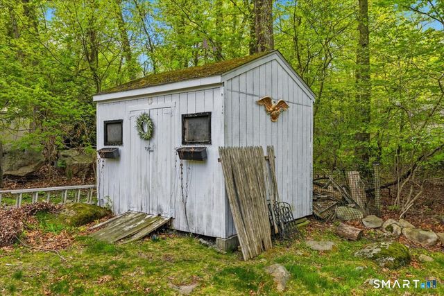 19 Maplewood Drive, East Lyme, CT 06333