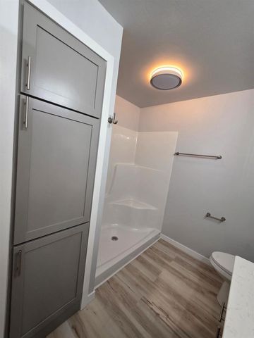 980 BYRD AVENUE, Neenah, WI 54956