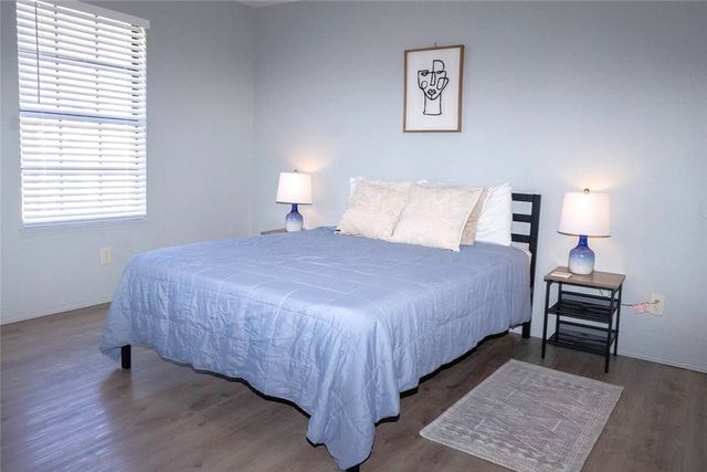 502 SE B Street A, Bentonville, AR 72712