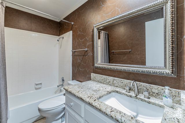 79 Sugar Creek Place, Woodway, TX 76712