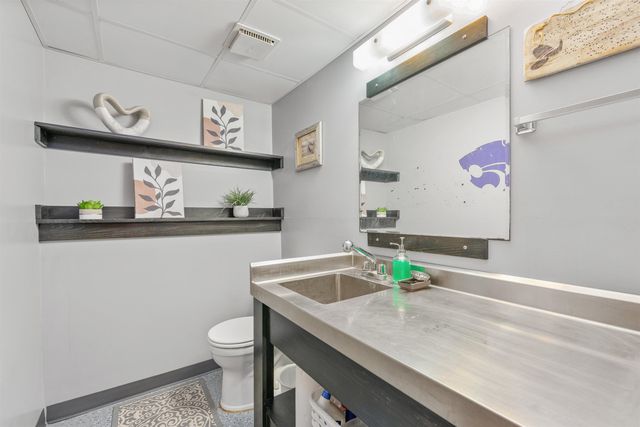 233 S Socora, Wichita, KS 67209