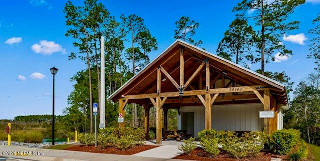 65183 FOREST GLEN Lane, Yulee, FL 32097