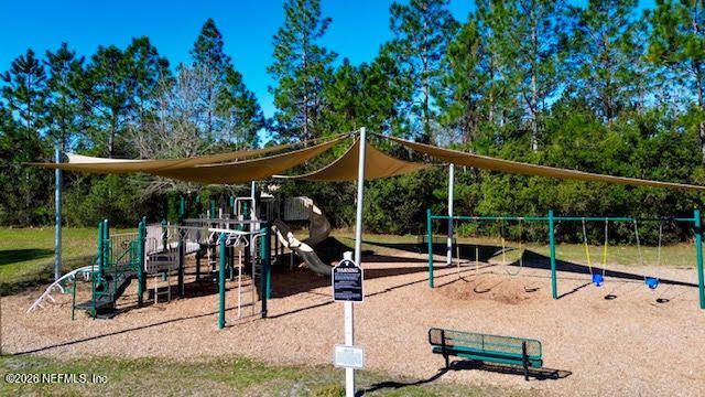 65183 FOREST GLEN Lane, Yulee, FL 32097