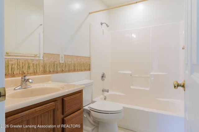 5730 Cartago Drive, Lansing, MI 48911