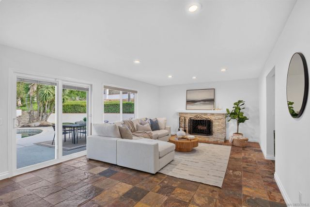 3326 Avenida Sierra, Escondido, CA 92029