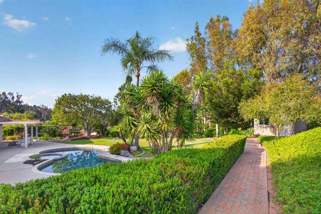 3326 Avenida Sierra, Escondido, CA 92029