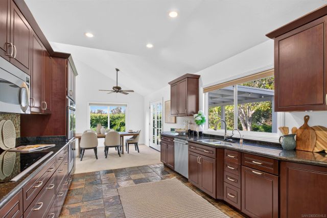 3326 Avenida Sierra, Escondido, CA 92029
